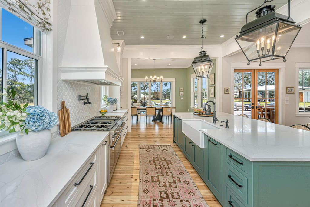 Image 13 of property listing at 5315 Frisco Lane, Johns Island, SC 29455