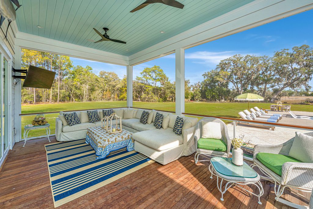 Image 17 of property listing at 5315 Frisco Lane, Johns Island, SC 29455