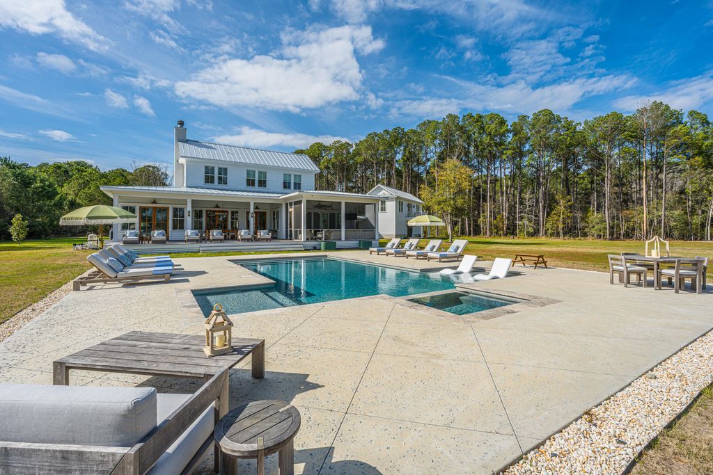 Image 23 of property listing at 5315 Frisco Lane, Johns Island, SC 29455