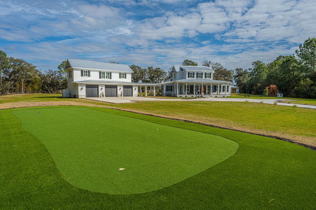 Image 4 of property listing at 5315 Frisco Lane, Johns Island, SC 29455