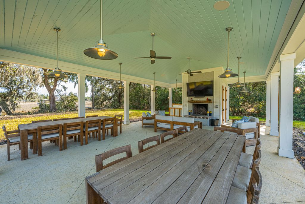 Image 66 of property listing at 5315 Frisco Lane, Johns Island, SC 29455