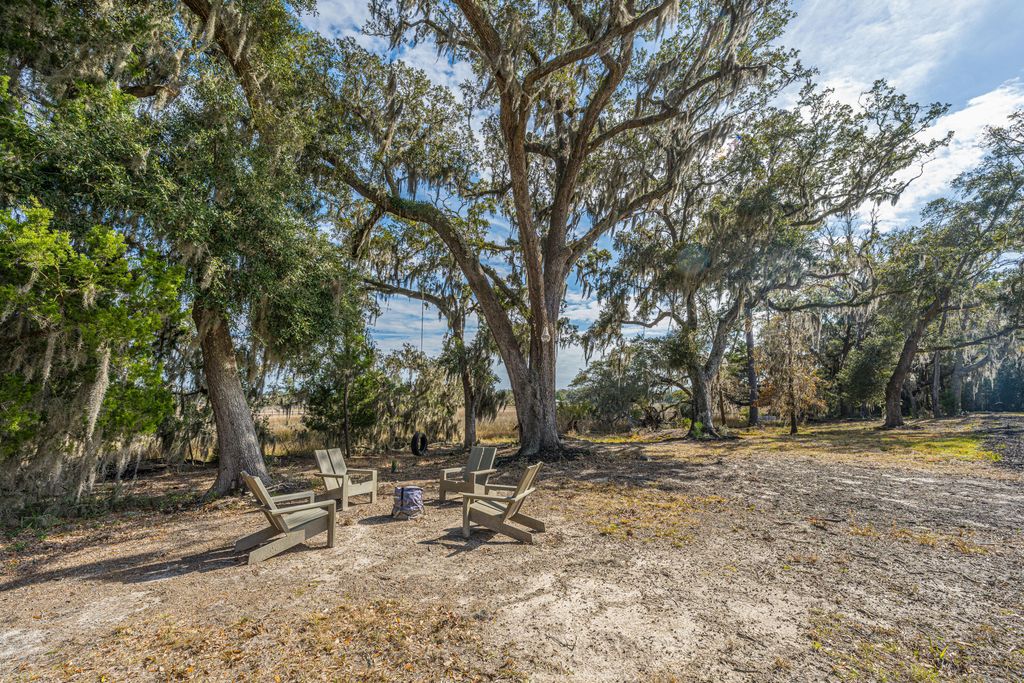 Image 70 of property listing at 5315 Frisco Lane, Johns Island, SC 29455