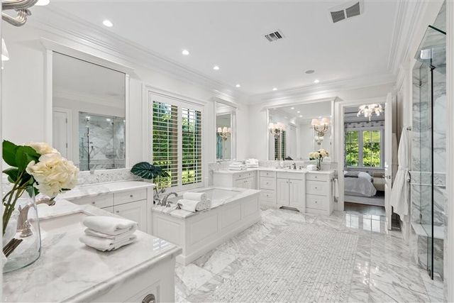 11 Country Road E, Village of Golf, Boynton Beach, FL 33436