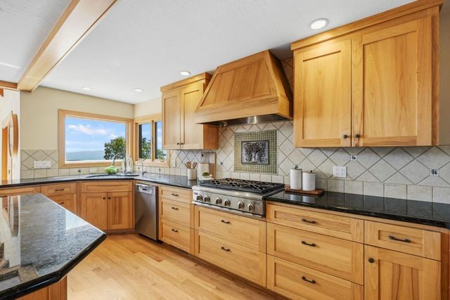 18836 Favre Ridge Road, Los Gatos, CA 95033