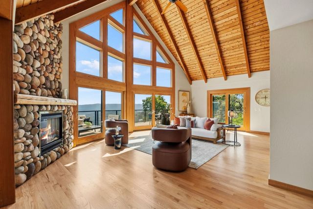 18836 Favre Ridge Road, Los Gatos, CA 95033