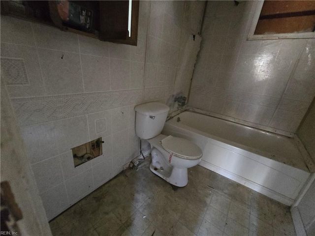 1831 Land Of Promise RD, Chesapeake, VA 23322