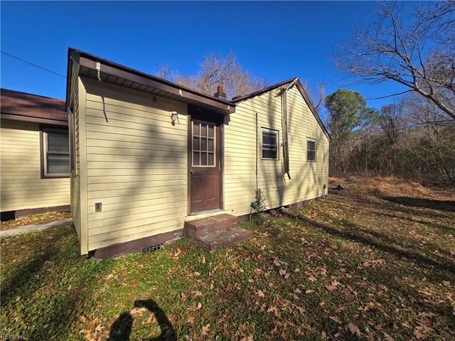 1831 Land Of Promise RD, Chesapeake, VA 23322