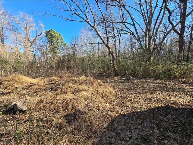 1831 Land Of Promise RD, Chesapeake, VA 23322