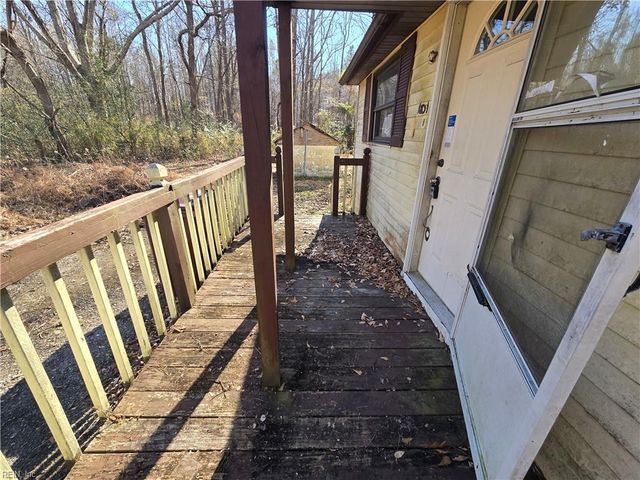 1831 Land Of Promise RD, Chesapeake, VA 23322