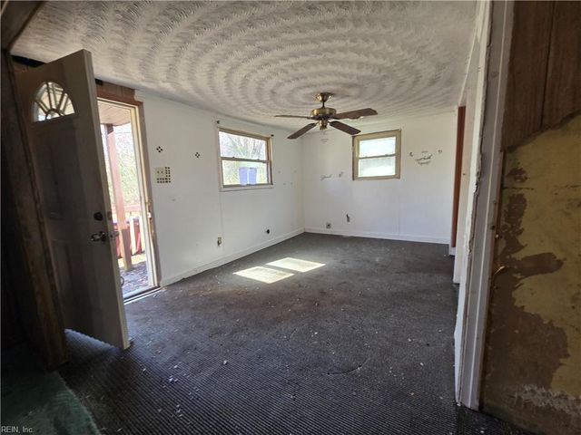 1831 Land Of Promise RD, Chesapeake, VA 23322