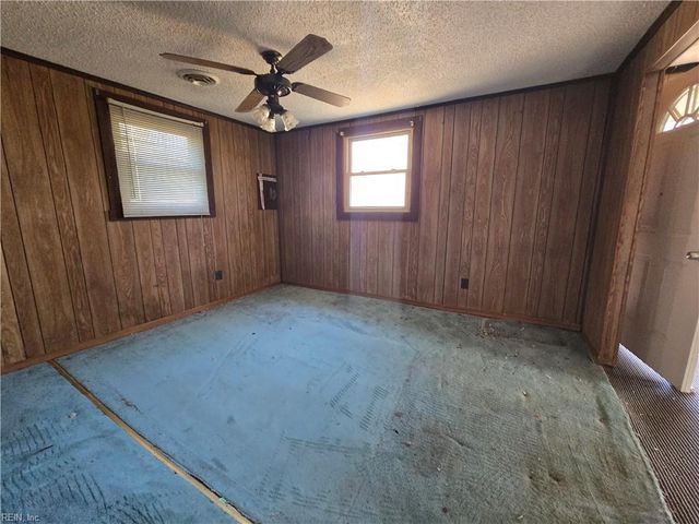 1831 Land Of Promise RD, Chesapeake, VA 23322