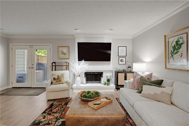 110 Courtyard Terrace, Roswell, GA 30075