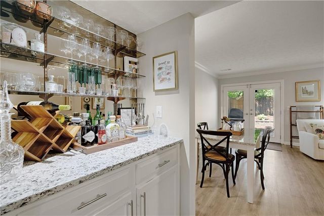 110 Courtyard Terrace, Roswell, GA 30075