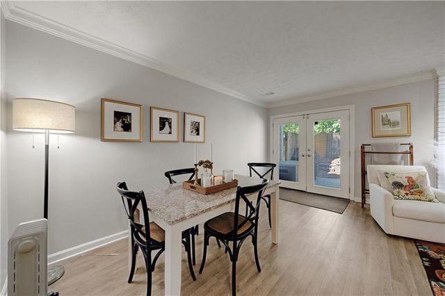 110 Courtyard Terrace, Roswell, GA 30075