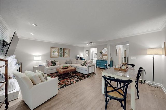 110 Courtyard Terrace, Roswell, GA 30075