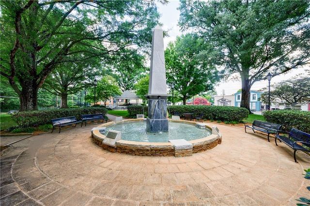 110 Courtyard Terrace, Roswell, GA 30075