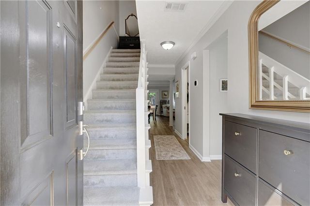110 Courtyard Terrace, Roswell, GA 30075