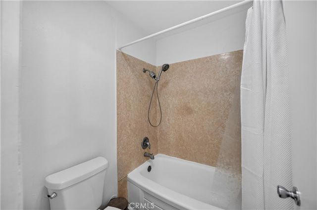 400 N Acacia Avenue B17, Fullerton, CA 92831