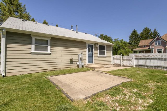 3023 North STREET, East Troy, WI 53120