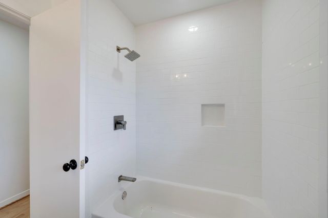 5530 Lincrest Lane, Houston, TX 77056