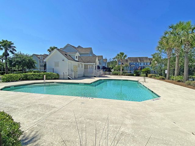 681 Mclernon Trace, Johns Island, SC 29455