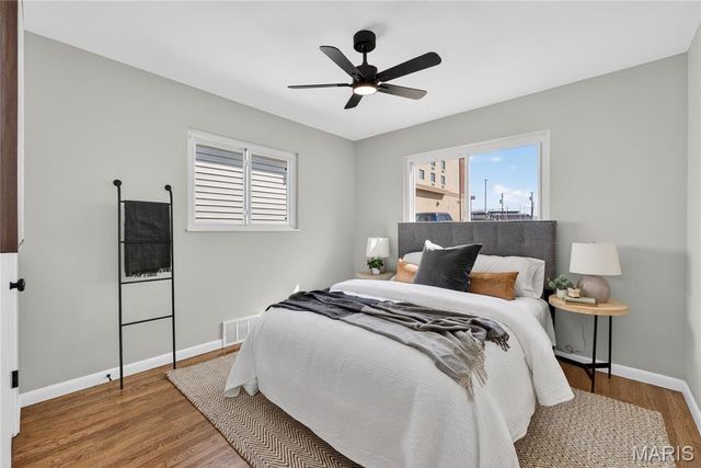 2121 Esther Avenue, St Louis, MO 63139