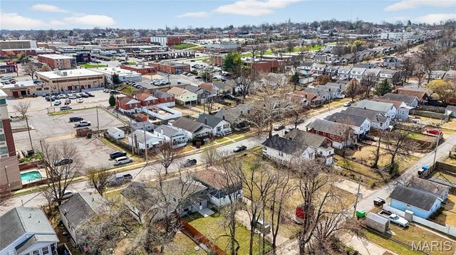 2121 Esther Avenue, St Louis, MO 63139