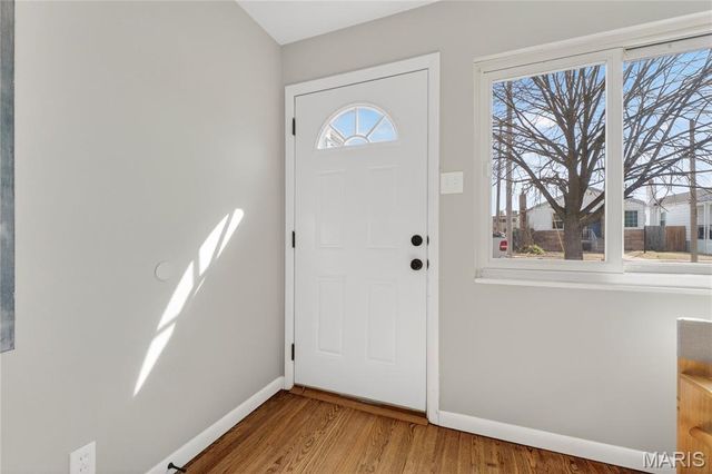 2121 Esther Avenue, St Louis, MO 63139