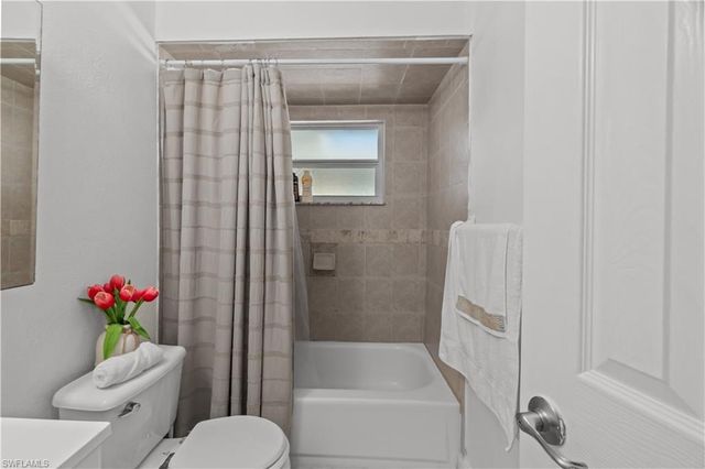 105 SE 44th TER, Cape Coral, FL 33904