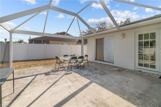 105 SE 44th TER, Cape Coral, FL 33904