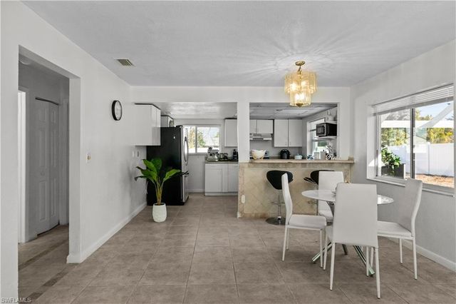 105 SE 44th TER, Cape Coral, FL 33904