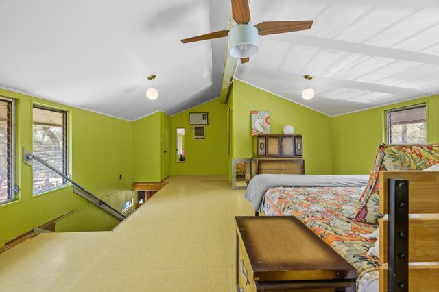 301 Yonder DR, Spicewood, TX 78669