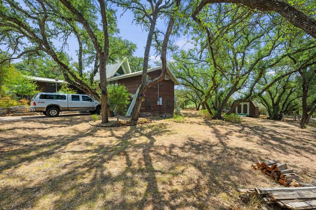301 Yonder DR, Spicewood, TX 78669