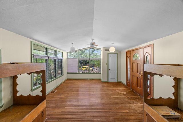 301 Yonder DR, Spicewood, TX 78669