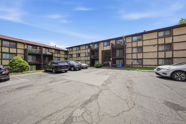 15 Park Avenue 204B, Spring Valley, NY 10977