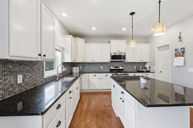 7038 Martin Farms Avenue NE, Elk River, MN 55330