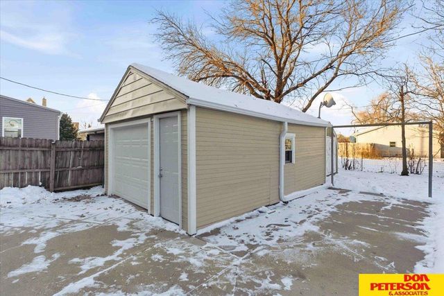 1024 E 8th Street, Fremont, NE 68025