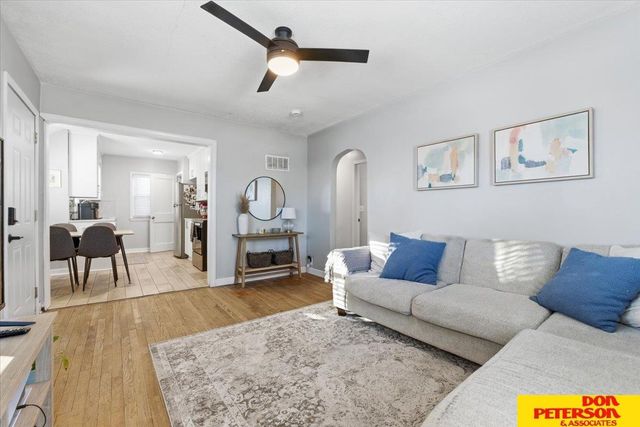 1024 E 8th Street, Fremont, NE 68025