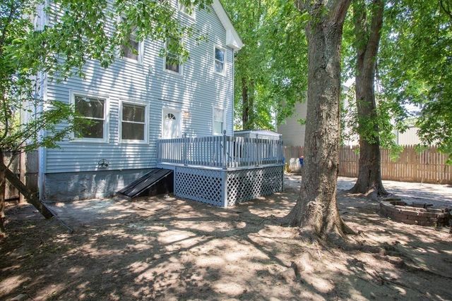 212 North St, New Bedford, MA 02740