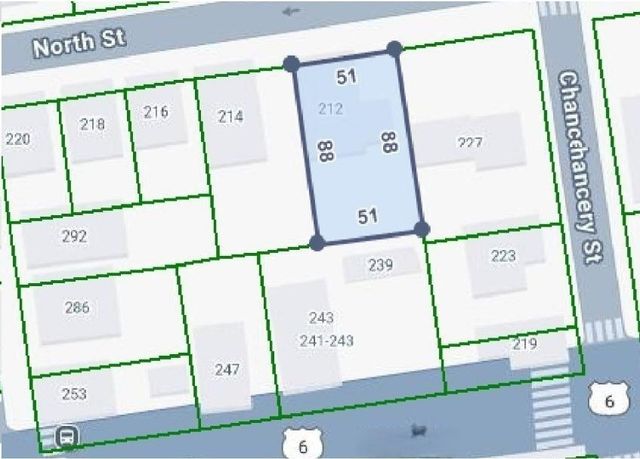 212 North St, New Bedford, MA 02740