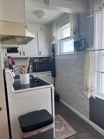 147 Jefferson St, Fall River, MA 02721