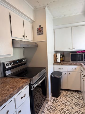 147 Jefferson St, Fall River, MA 02721