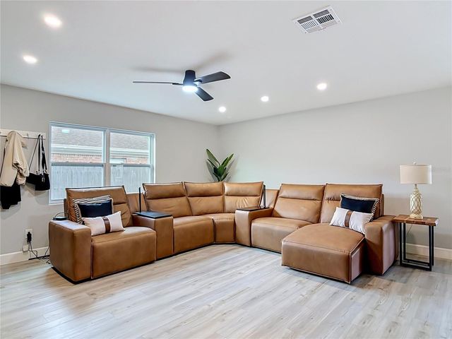 8676 HILLSIDE DRIVE, Orlando, FL 32810