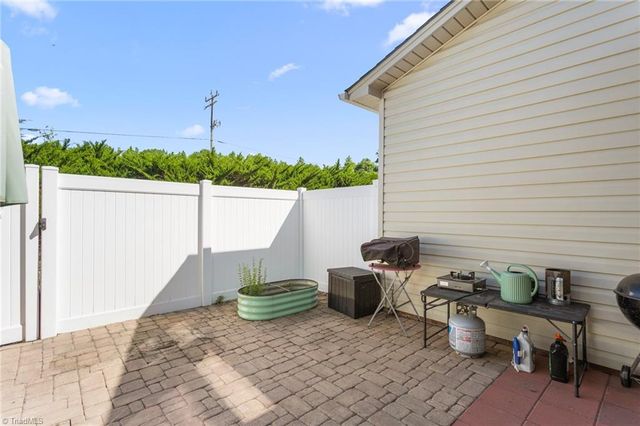 304 Cat Tail Lane, Winston-salem, NC 27127