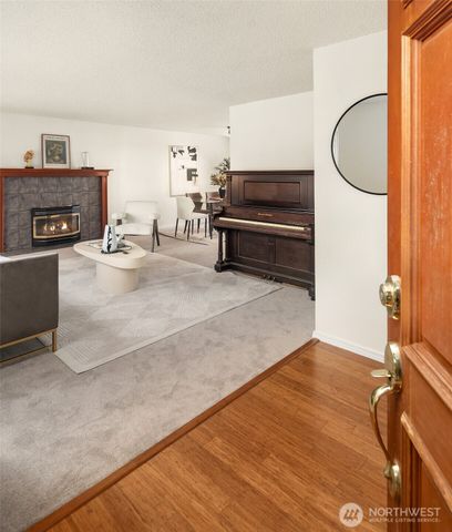 12817 SE 186TH Place, Renton, WA 98058