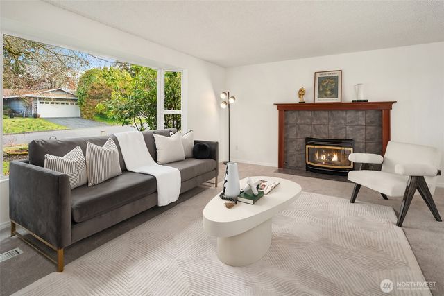 12817 SE 186TH Place, Renton, WA 98058