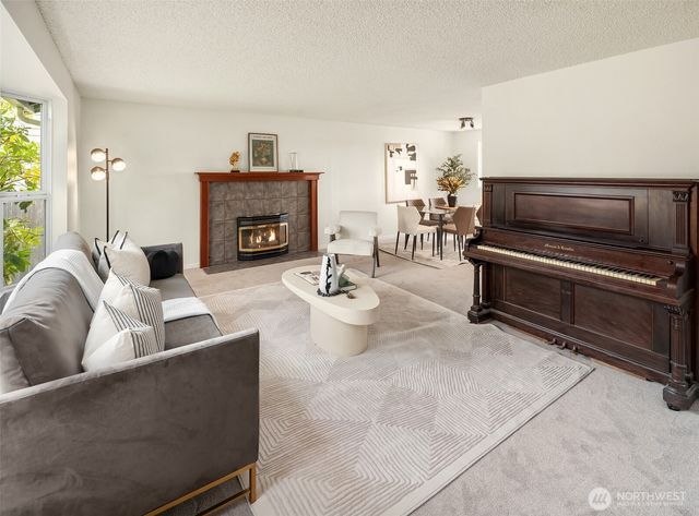 12817 SE 186TH Place, Renton, WA 98058