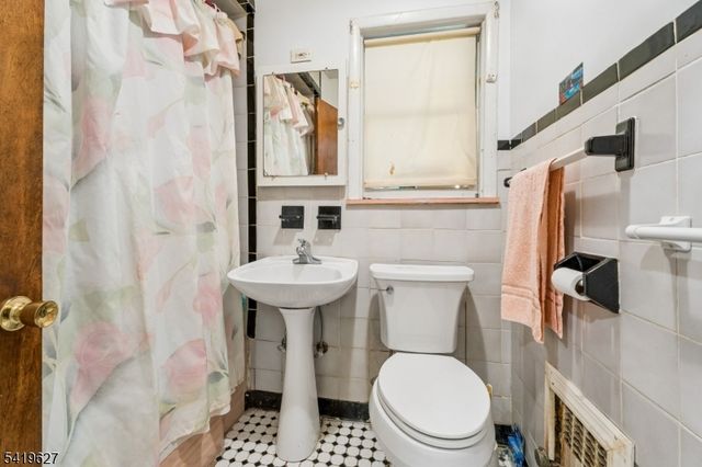 186 Elmwood Ave, Irvington Twp., NJ 07111