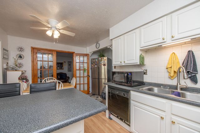 1210 Peacock Road, Paris, KY 40361