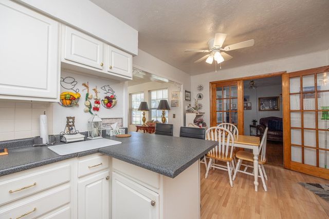 1210 Peacock Road, Paris, KY 40361